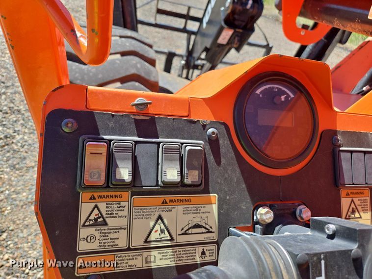 image for item EC1043 2017 JLG 10054 telehandler