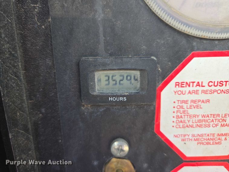 image for item EC1045 2017 Doosan C185 air compressor