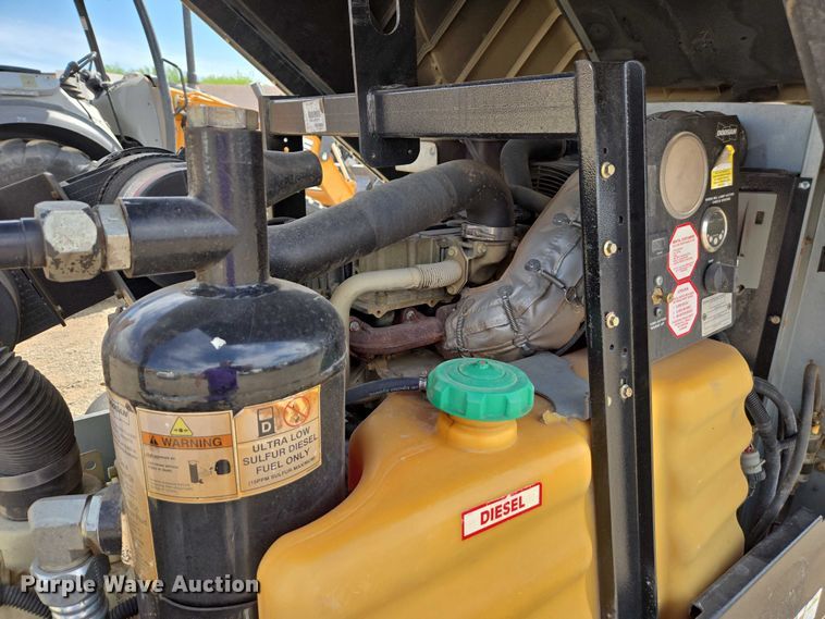 image for item EC1045 2017 Doosan C185 air compressor