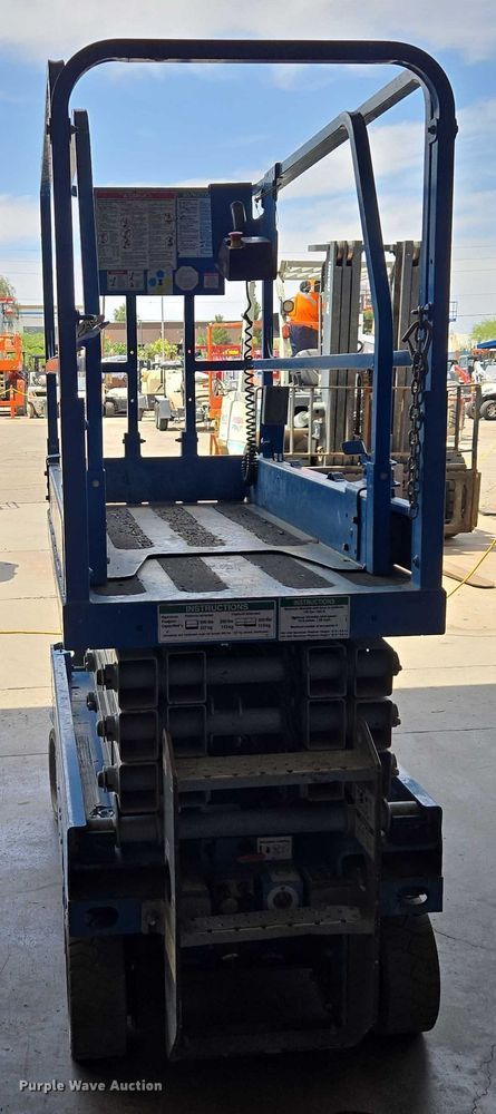 image for item EC1047 2014 Genie GS-1930 scissor lift