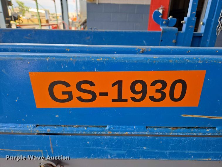 image for item EC1047 2014 Genie GS-1930 scissor lift