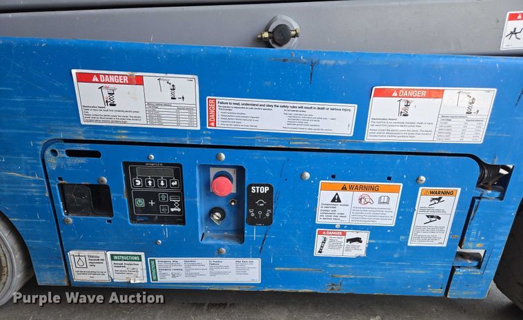 image for item EC1047 2014 Genie GS-1930 scissor lift