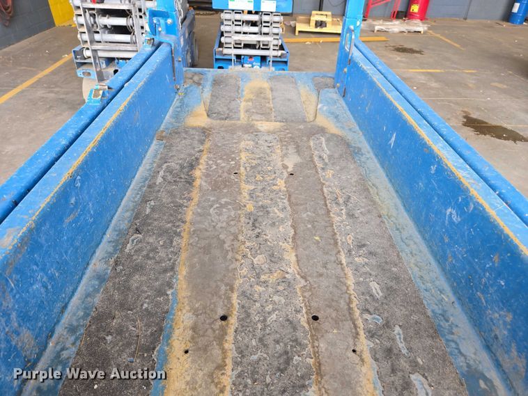 image for item EC1047 2014 Genie GS-1930 scissor lift