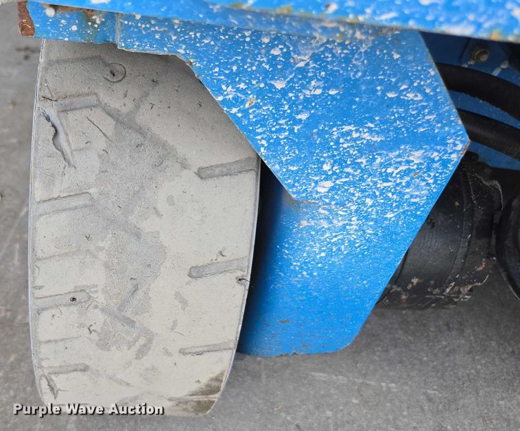 image for item EC1047 2014 Genie GS-1930 scissor lift