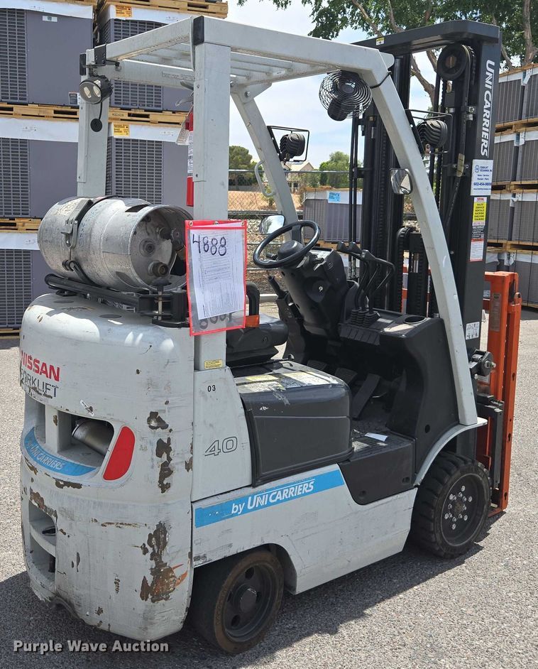 image for item EC1048 2015 Nissan CFS40 forklift