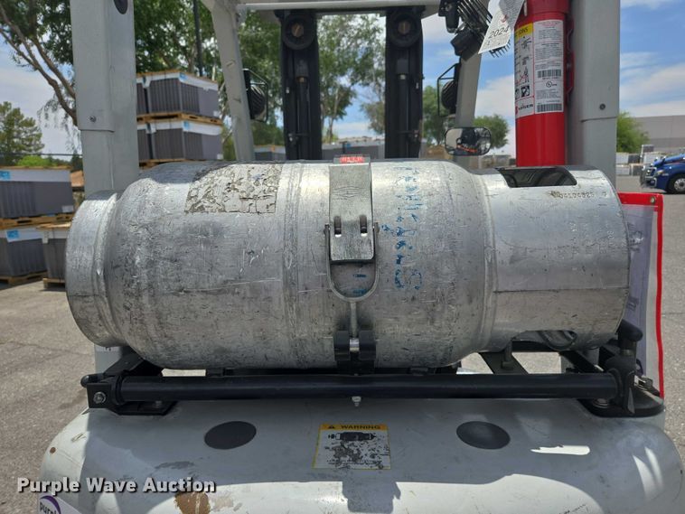 image for item EC1048 2015 Nissan CFS40 forklift