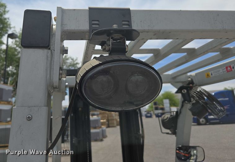 image for item EC1048 2015 Nissan CFS40 forklift