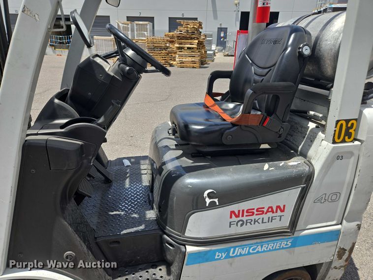 image for item EC1048 2015 Nissan CFS40 forklift
