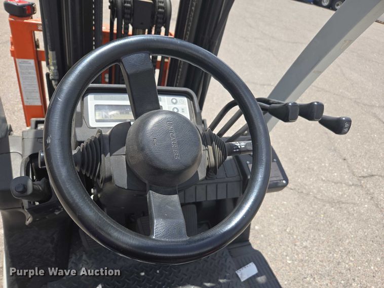 image for item EC1048 2015 Nissan CFS40 forklift