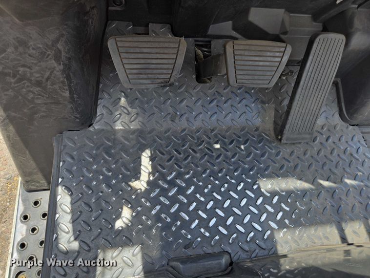 image for item EC1048 2015 Nissan CFS40 forklift