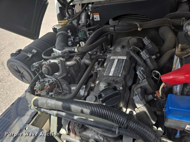 image for item EC1048 2015 Nissan CFS40 forklift