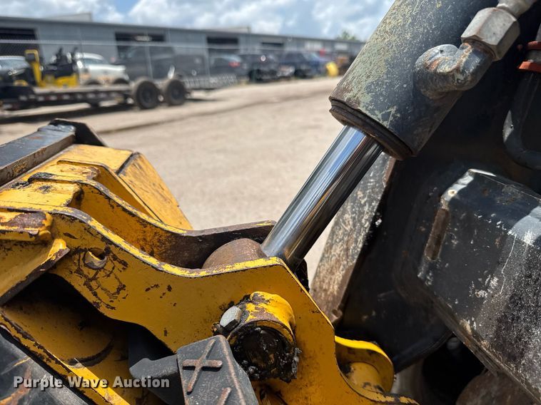 image for item EC3638 2020 John Deere 317G tracked skid steer loader