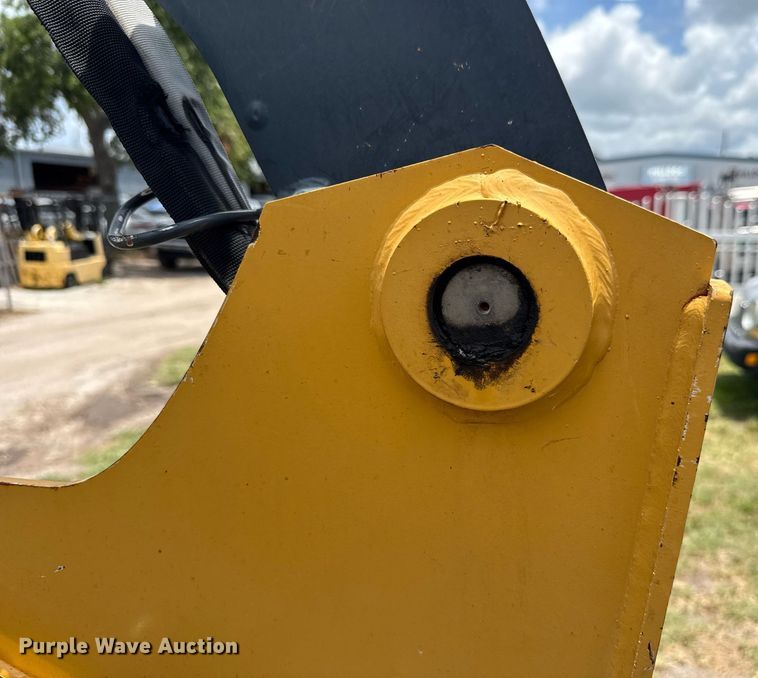 image for item EC3639 2019 John Deere 317G tracked skid steer loader