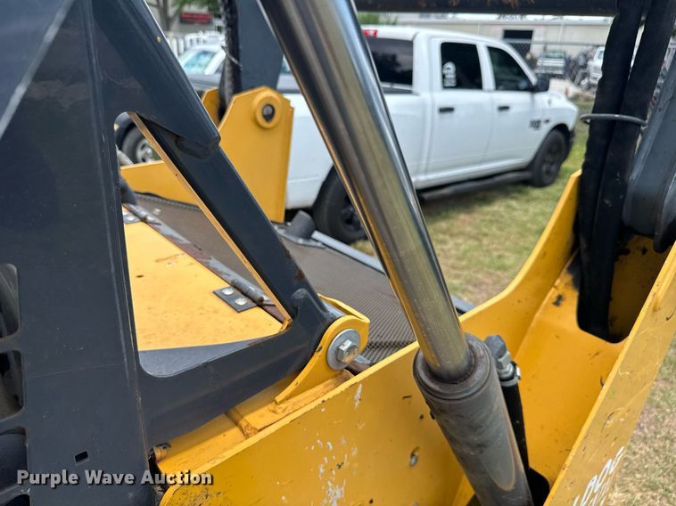 image for item EC3639 2019 John Deere 317G tracked skid steer loader