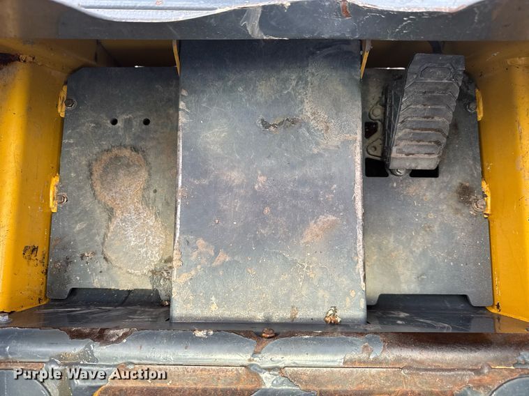 image for item EC3639 2019 John Deere 317G tracked skid steer loader