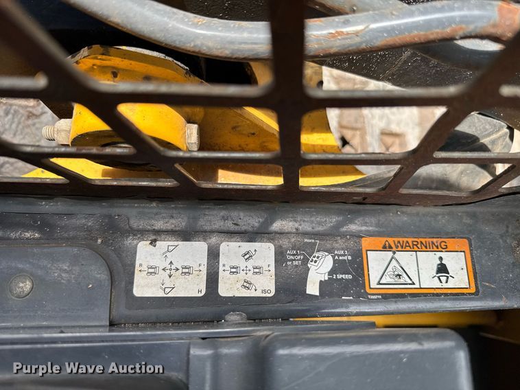 image for item EC3639 2019 John Deere 317G tracked skid steer loader