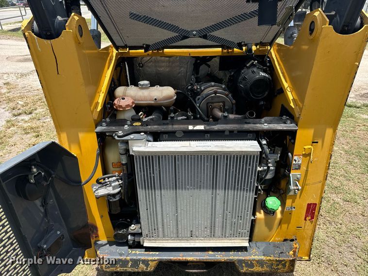 image for item EC3639 2019 John Deere 317G tracked skid steer loader