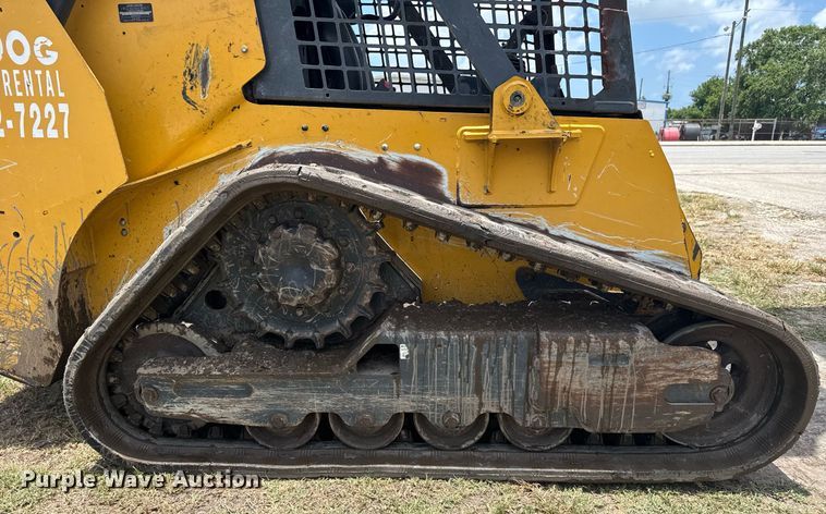 image for item EC3639 2019 John Deere 317G tracked skid steer loader