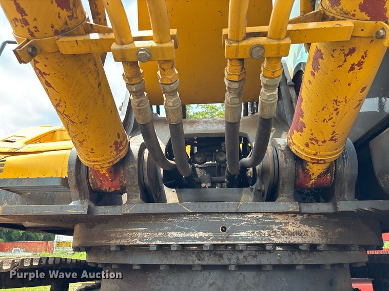 image for item EC3646 2021 Kobelco SK350LC-10 excavator