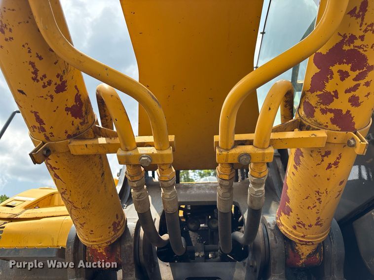 image for item EC3646 2021 Kobelco SK350LC-10 excavator