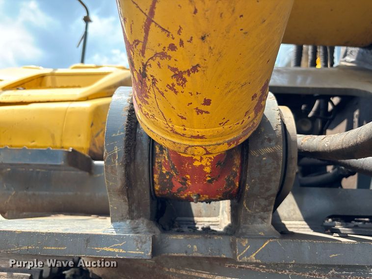 image for item EC3646 2021 Kobelco SK350LC-10 excavator