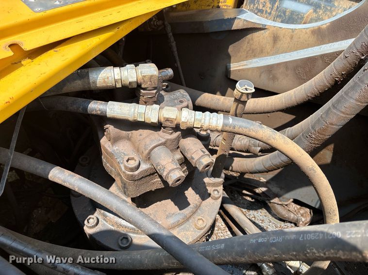 image for item EC3646 2021 Kobelco SK350LC-10 excavator