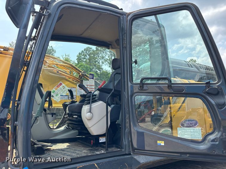 image for item EC3646 2021 Kobelco SK350LC-10 excavator