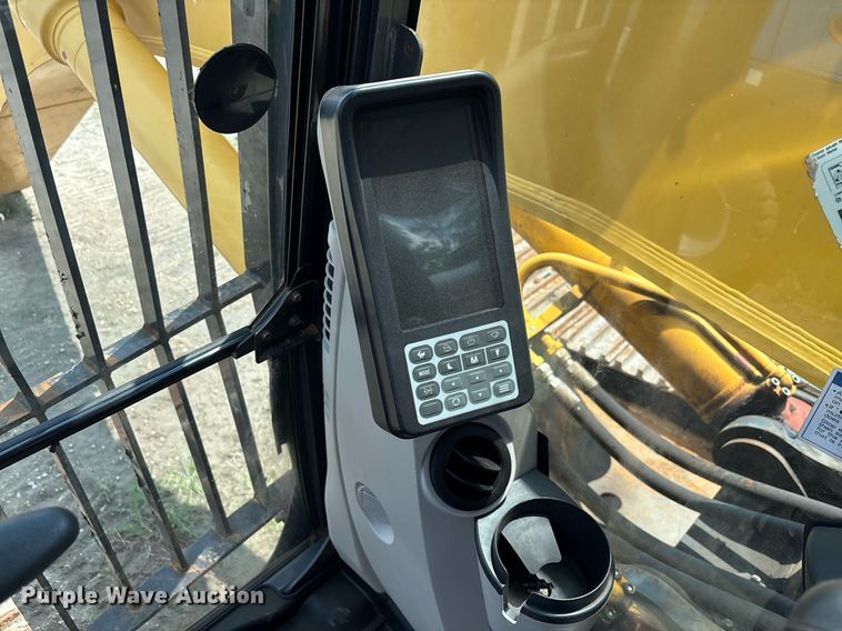 image for item EC3646 2021 Kobelco SK350LC-10 excavator