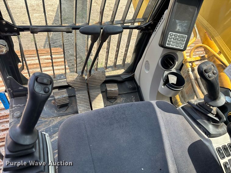 image for item EC3646 2021 Kobelco SK350LC-10 excavator