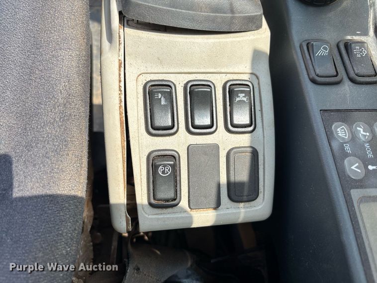 image for item EC3646 2021 Kobelco SK350LC-10 excavator