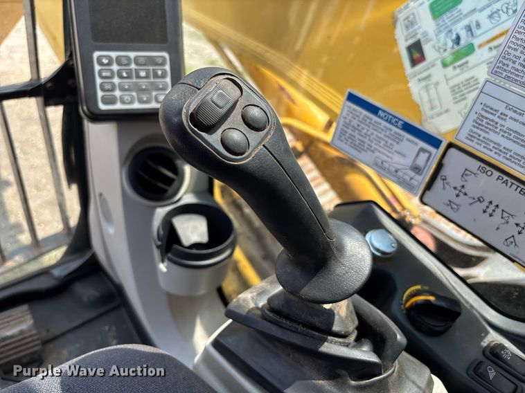 image for item EC3646 2021 Kobelco SK350LC-10 excavator