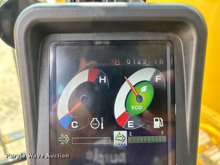 image for item EC3646 2021 Kobelco SK350LC-10 excavator