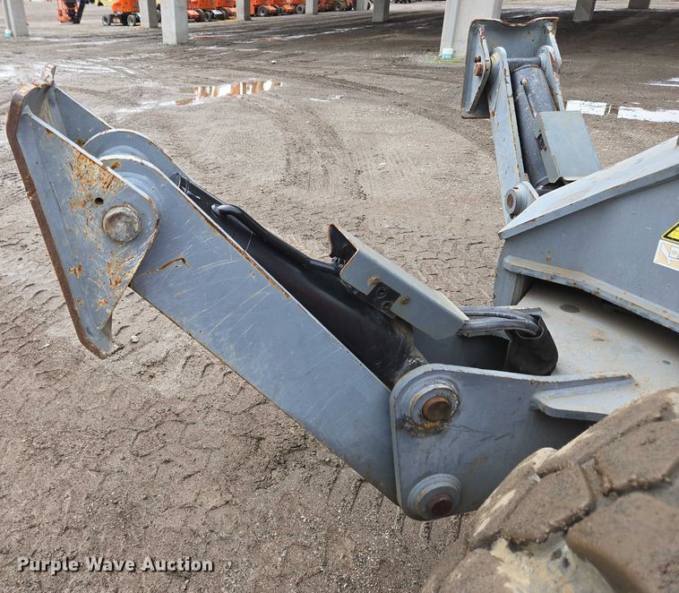 image for item EC4269 2017 Skyjack SJ1056THS telehandler