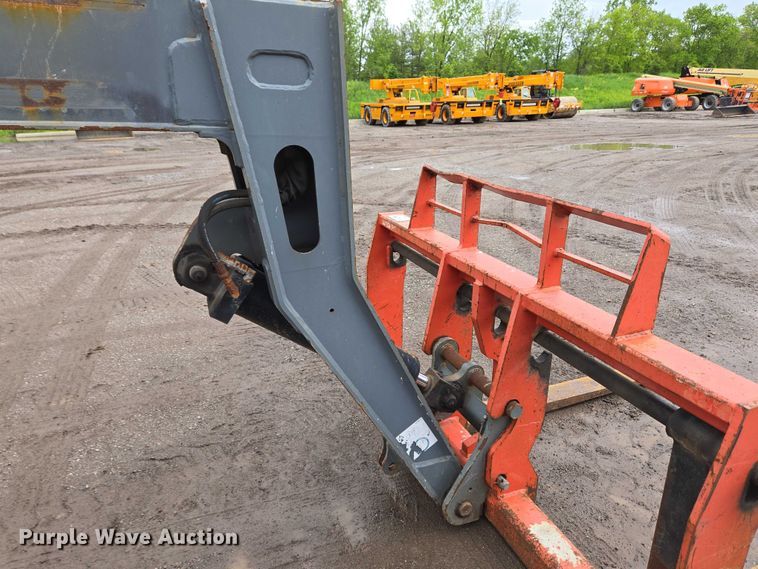image for item EC4269 2017 Skyjack SJ1056THS telehandler