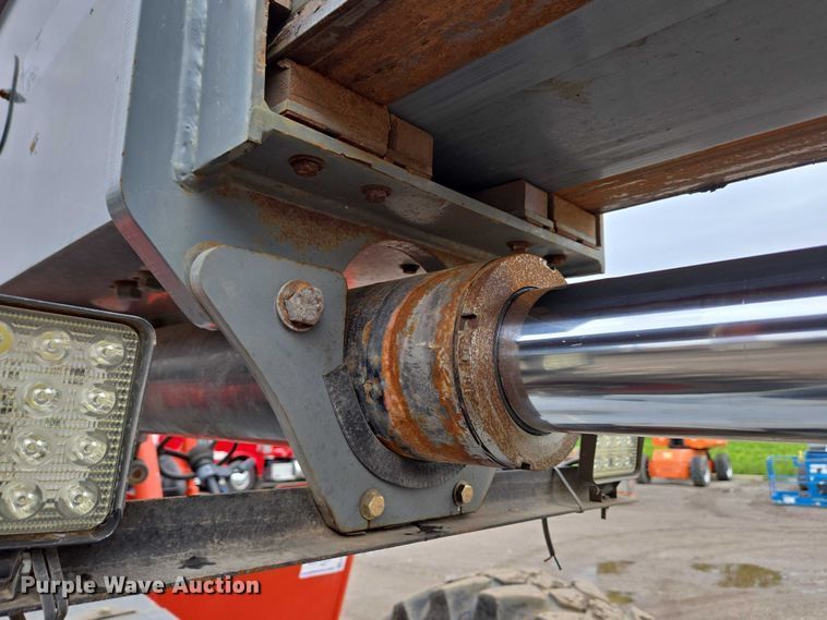 image for item EC4269 2017 Skyjack SJ1056THS telehandler