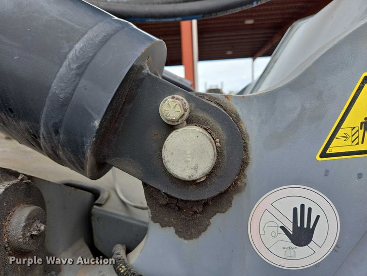 image for item EC4269 2017 Skyjack SJ1056THS telehandler