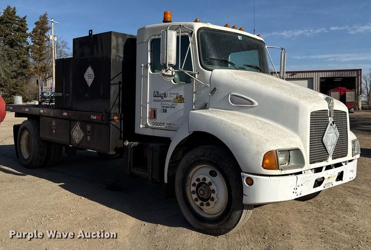 image for item ED4091 1996 Kenworth T300 flatbed truck