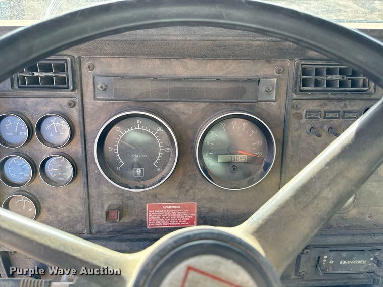 image for item ED4091 1996 Kenworth T300 flatbed truck