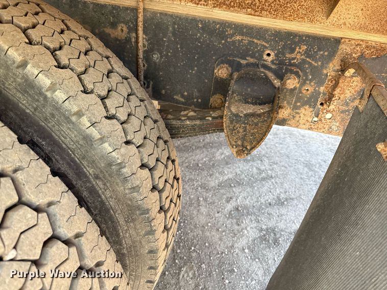 image for item ED4091 1996 Kenworth T300 flatbed truck