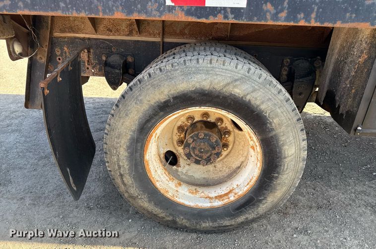 image for item ED4091 1996 Kenworth T300 flatbed truck