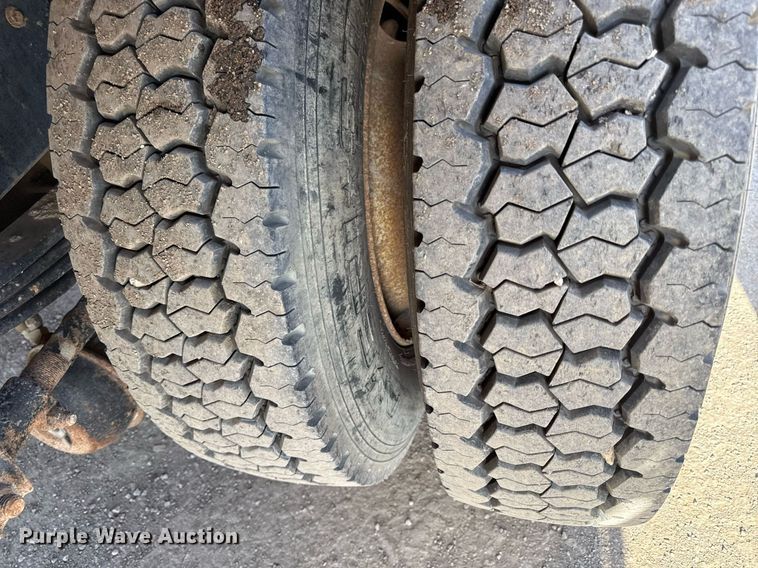 image for item ED4091 1996 Kenworth T300 flatbed truck