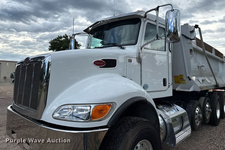 image for item ED5668 2020 Peterbilt 348 dump truck