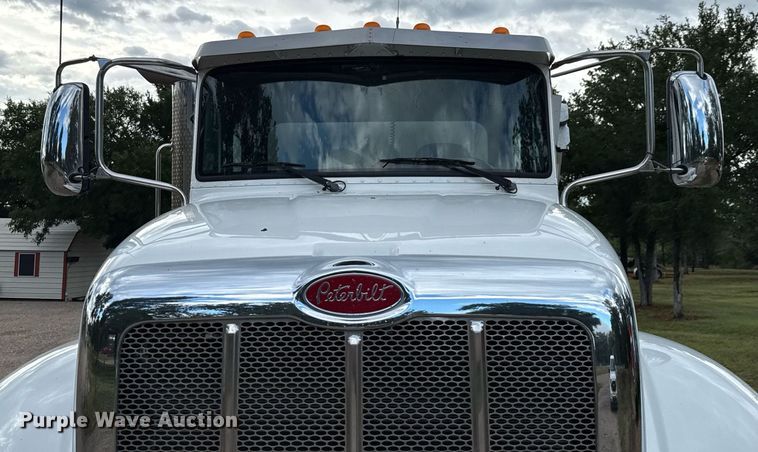 image for item ED5668 2020 Peterbilt 348 dump truck