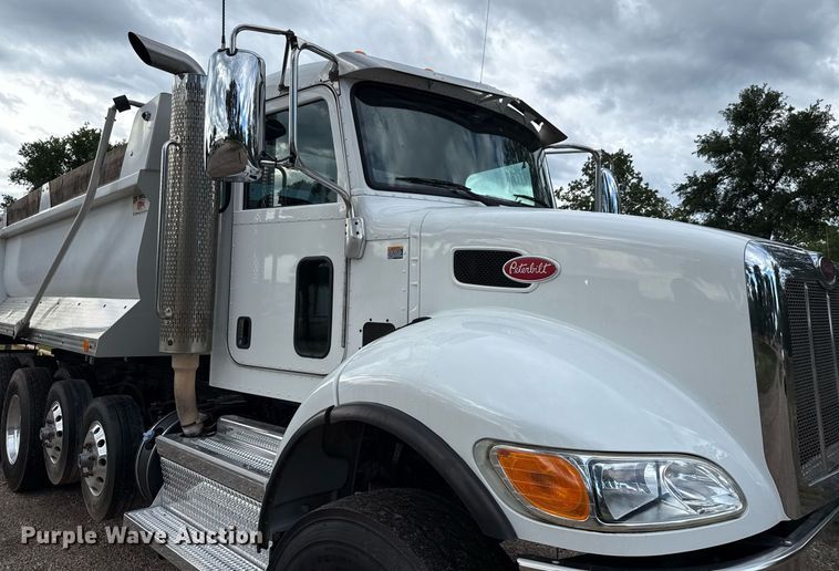 image for item ED5668 2020 Peterbilt 348 dump truck