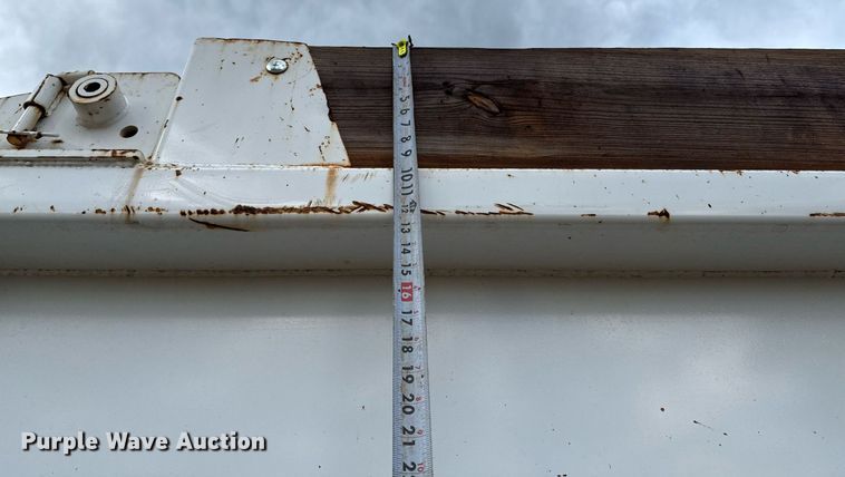 image for item ED5668 2020 Peterbilt 348 dump truck