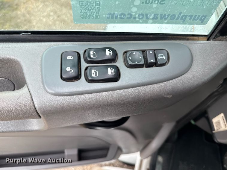 image for item ED5668 2020 Peterbilt 348 dump truck