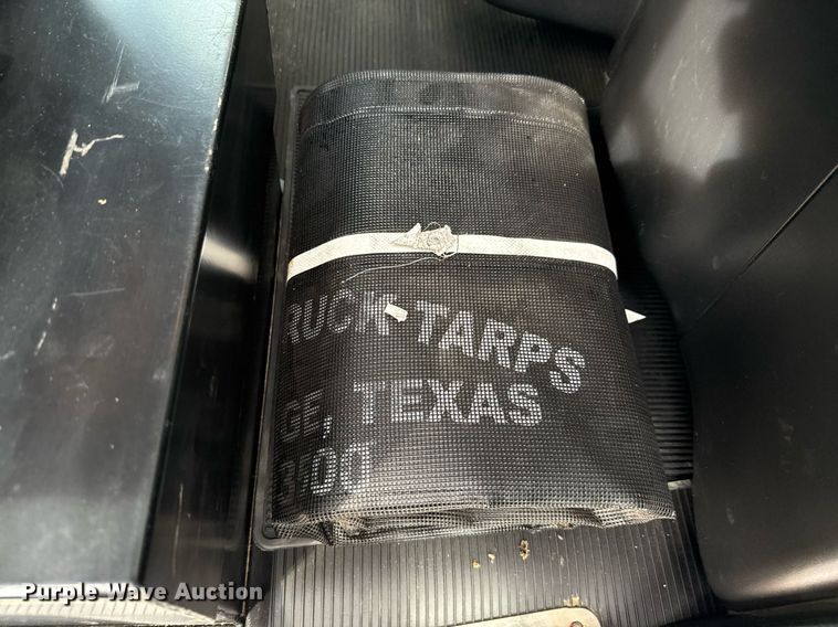 image for item ED5668 2020 Peterbilt 348 dump truck