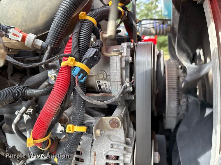 image for item ED5668 2020 Peterbilt 348 dump truck