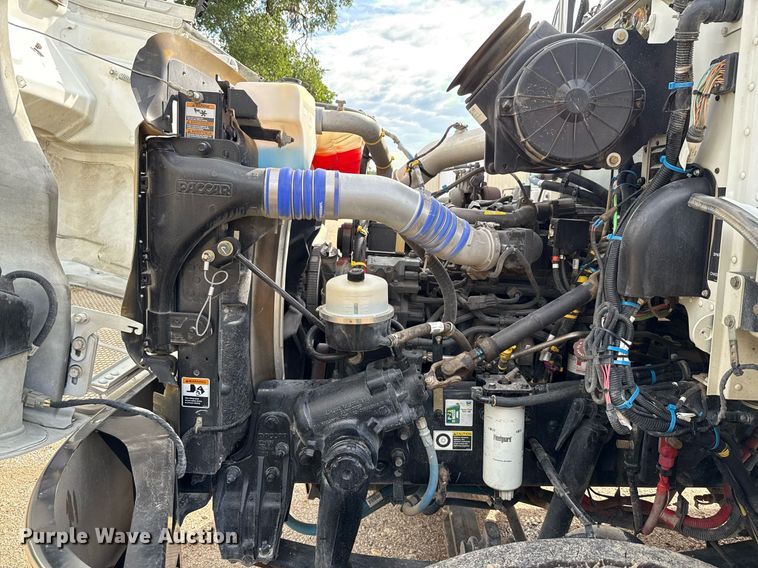 image for item ED5668 2020 Peterbilt 348 dump truck