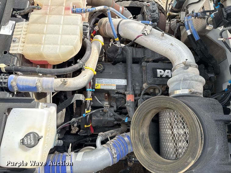 image for item ED5668 2020 Peterbilt 348 dump truck